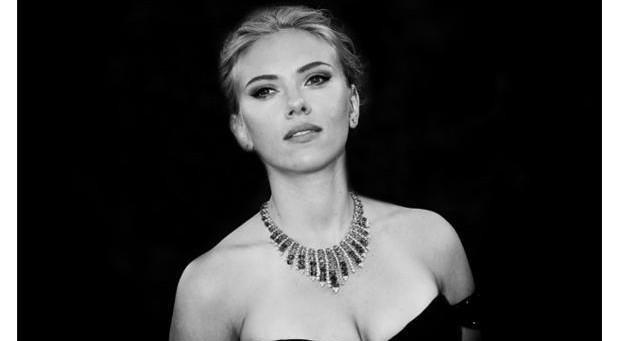 Scarlett Johansson Engaged